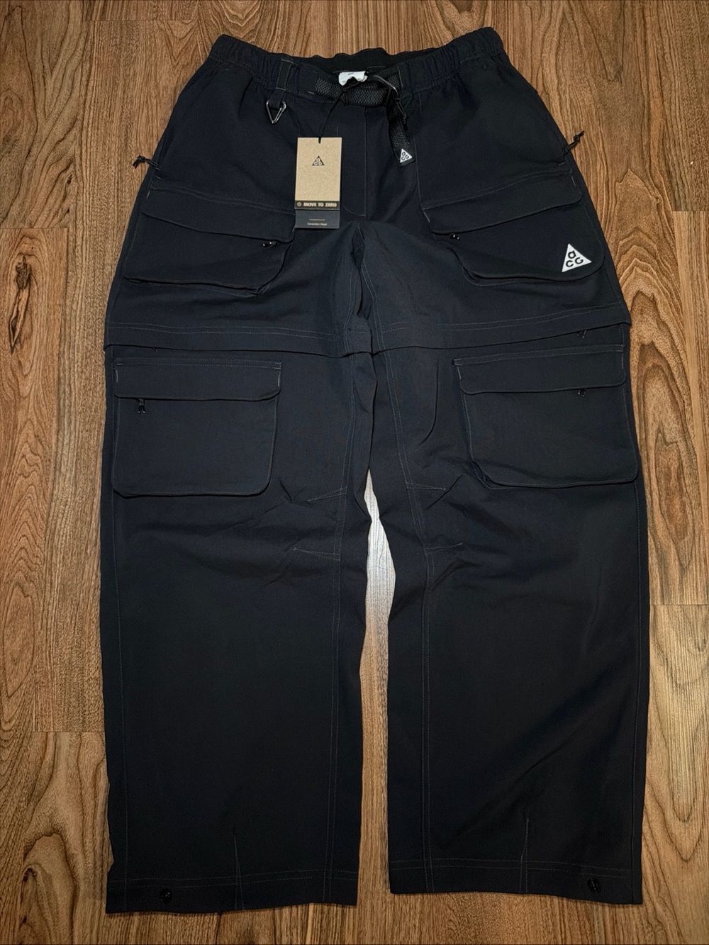 Women’s Nike ACG Smith Summit Cargo Pants Black Size M-Tall HV6391-010